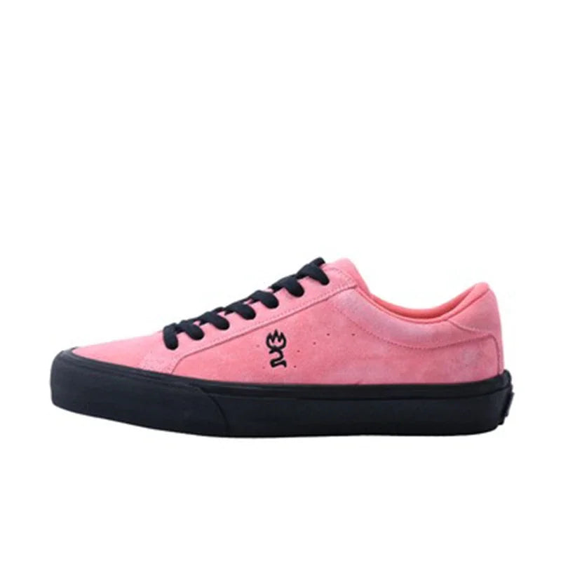 Sneakers de skate unisexes en daim – CLEVI Paris