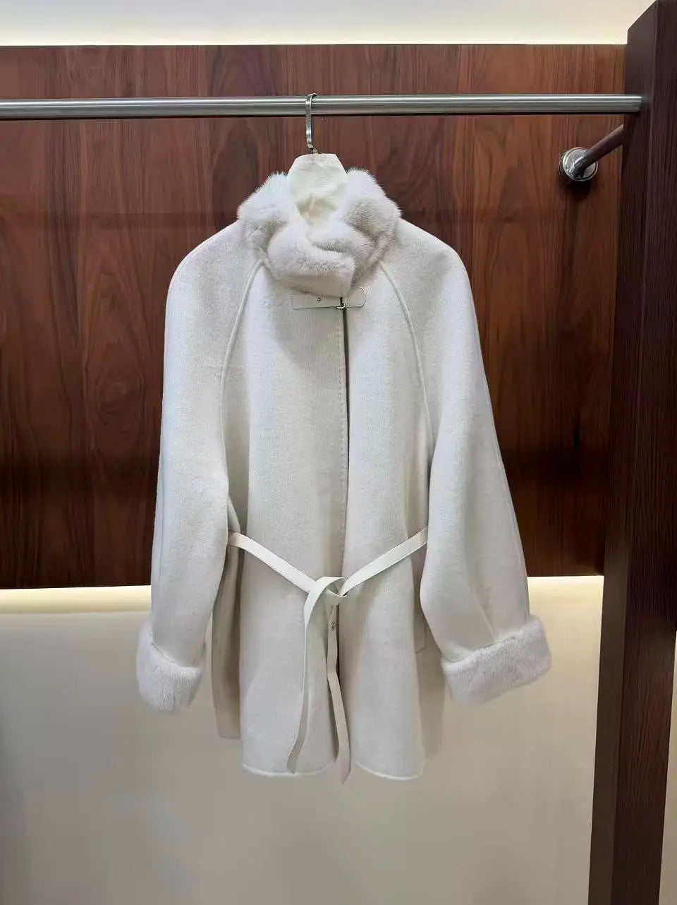 Manteau femme laine et cachemire, col vison – CLEVI Paris