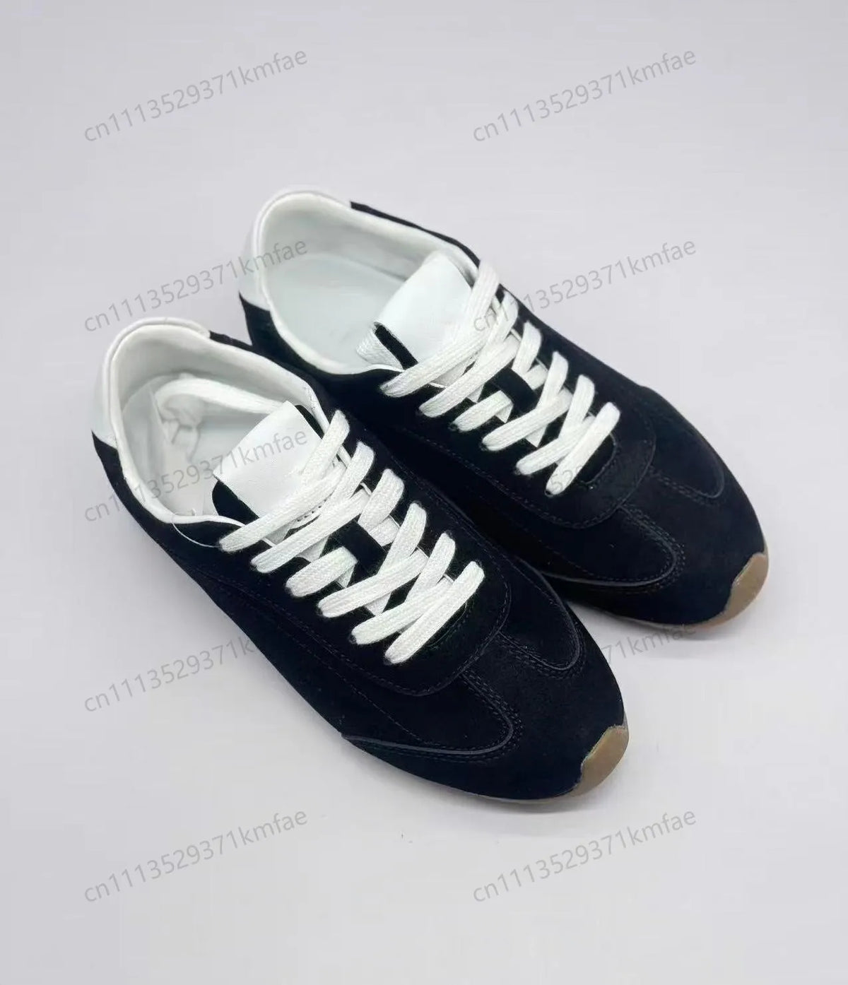 Sneakers femme rétro à lacets – CLEVI Paris