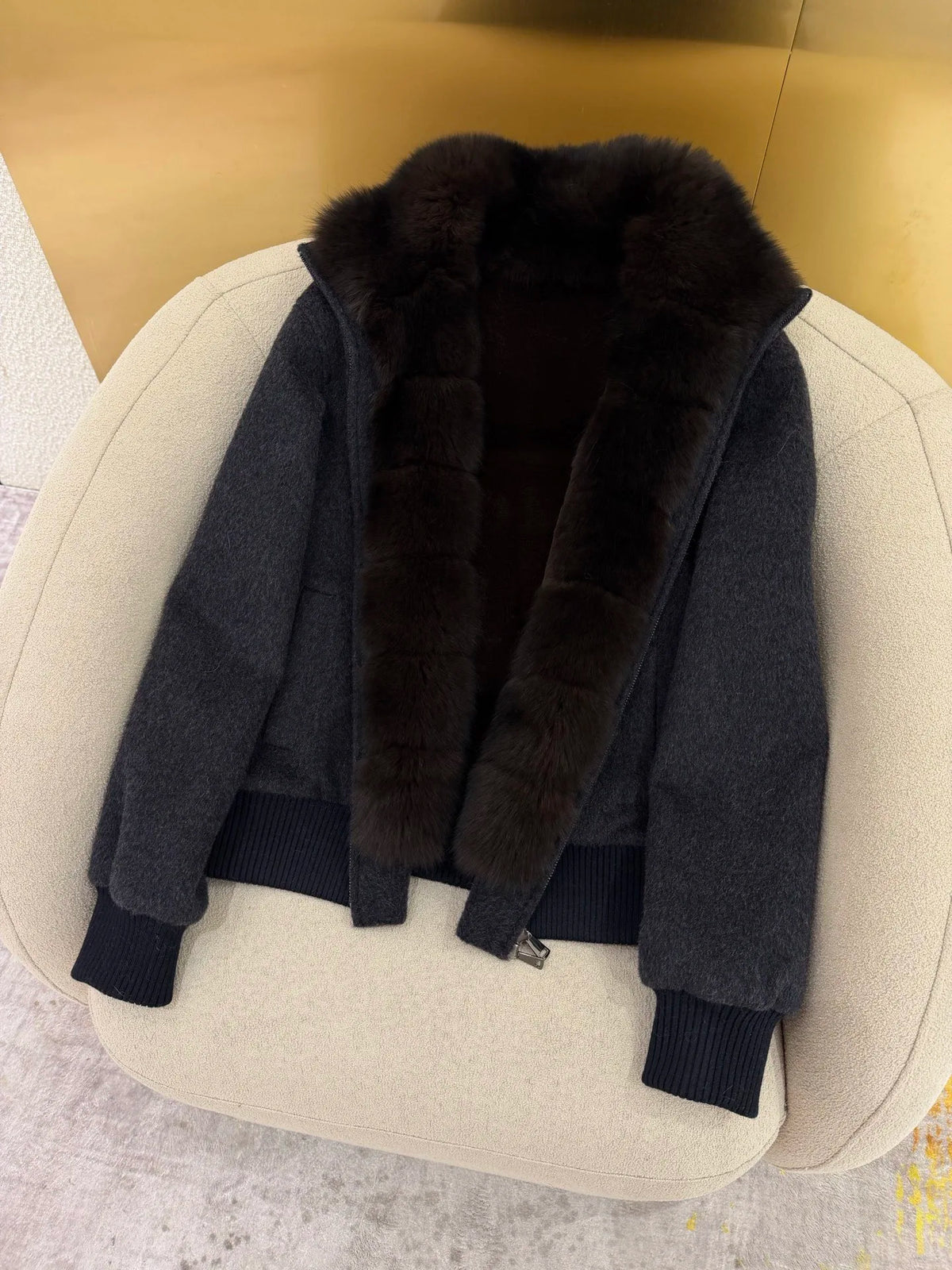 Veste bomber femme zippée à col fourrure – CLEVI Paris