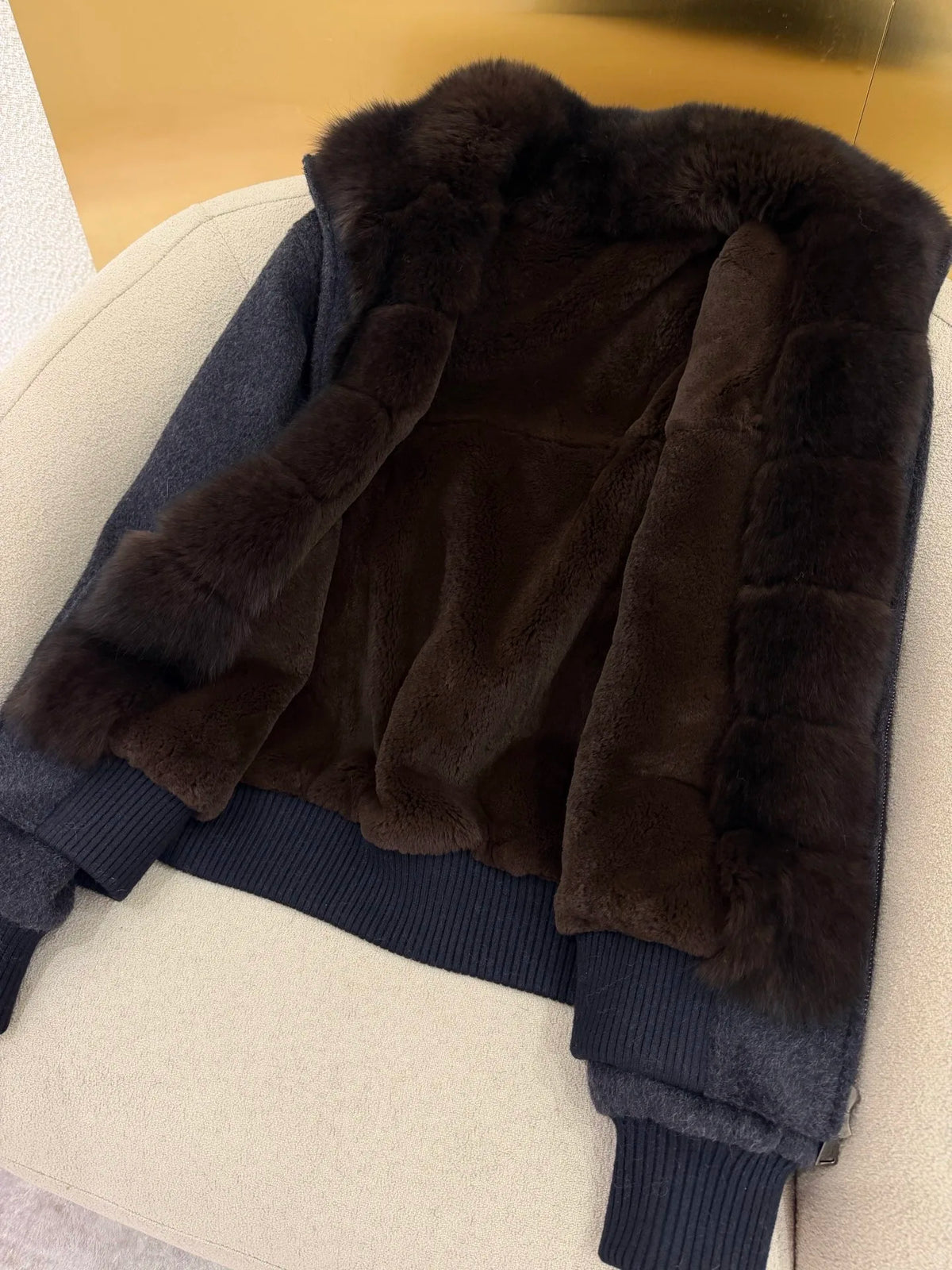 Veste bomber femme zippée à col fourrure – CLEVI Paris