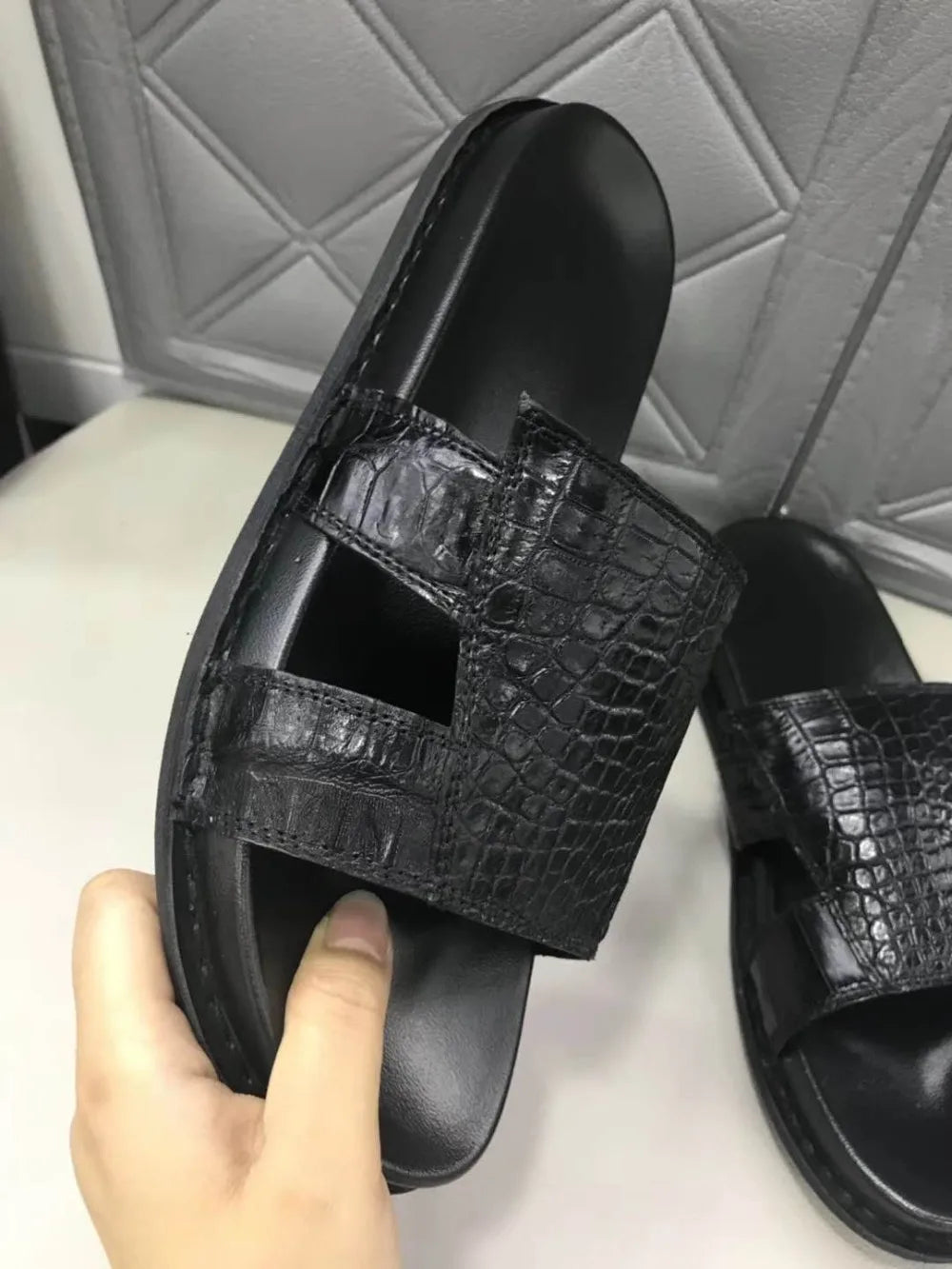 Chaussures unisexes noires en cuir à lacets – CLEVI Paris