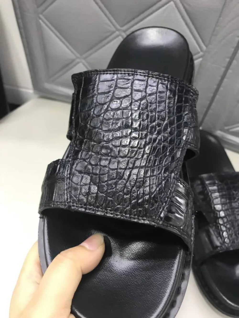 Chaussures unisexes noires en cuir à lacets – CLEVI Paris