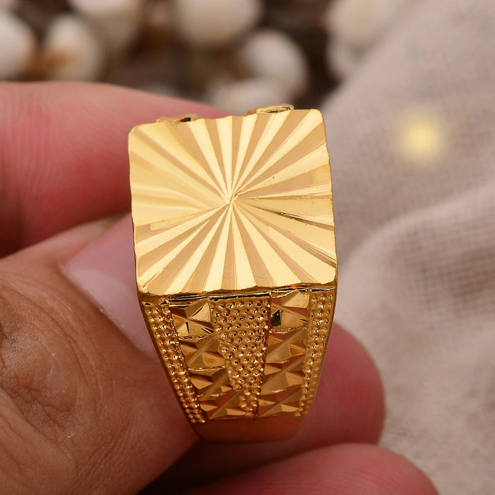 Bague femme dorée en cuivre plaqué or – CLEVI Paris