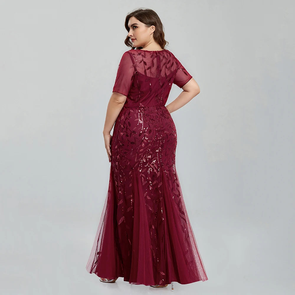 Robe de soirée sirène en tulle col V – CLEVI Paris