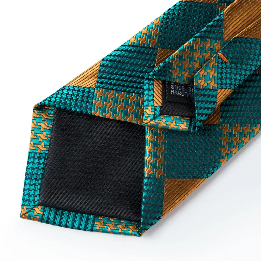 Coffret cravate homme paisley, pochette et boutons – CLEVI Paris