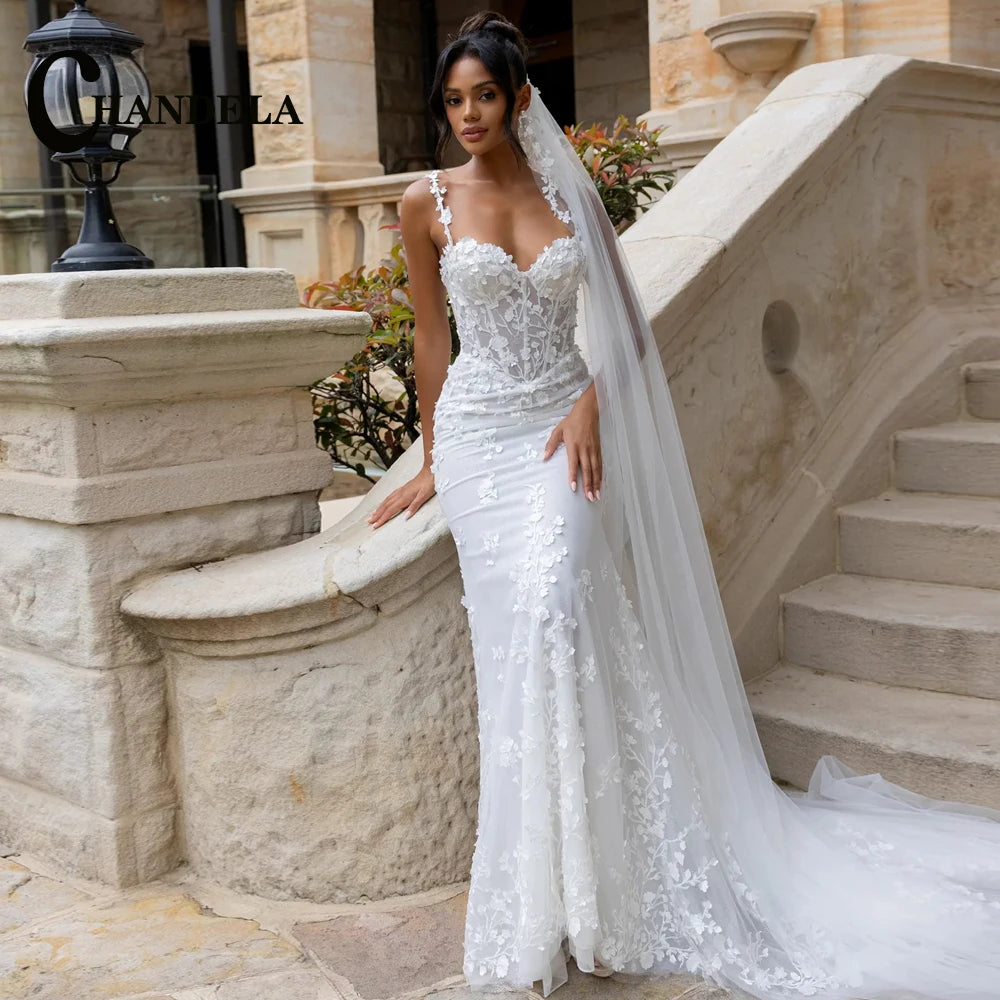 Robe de mariée sirène à appliqués – CLEVI Paris