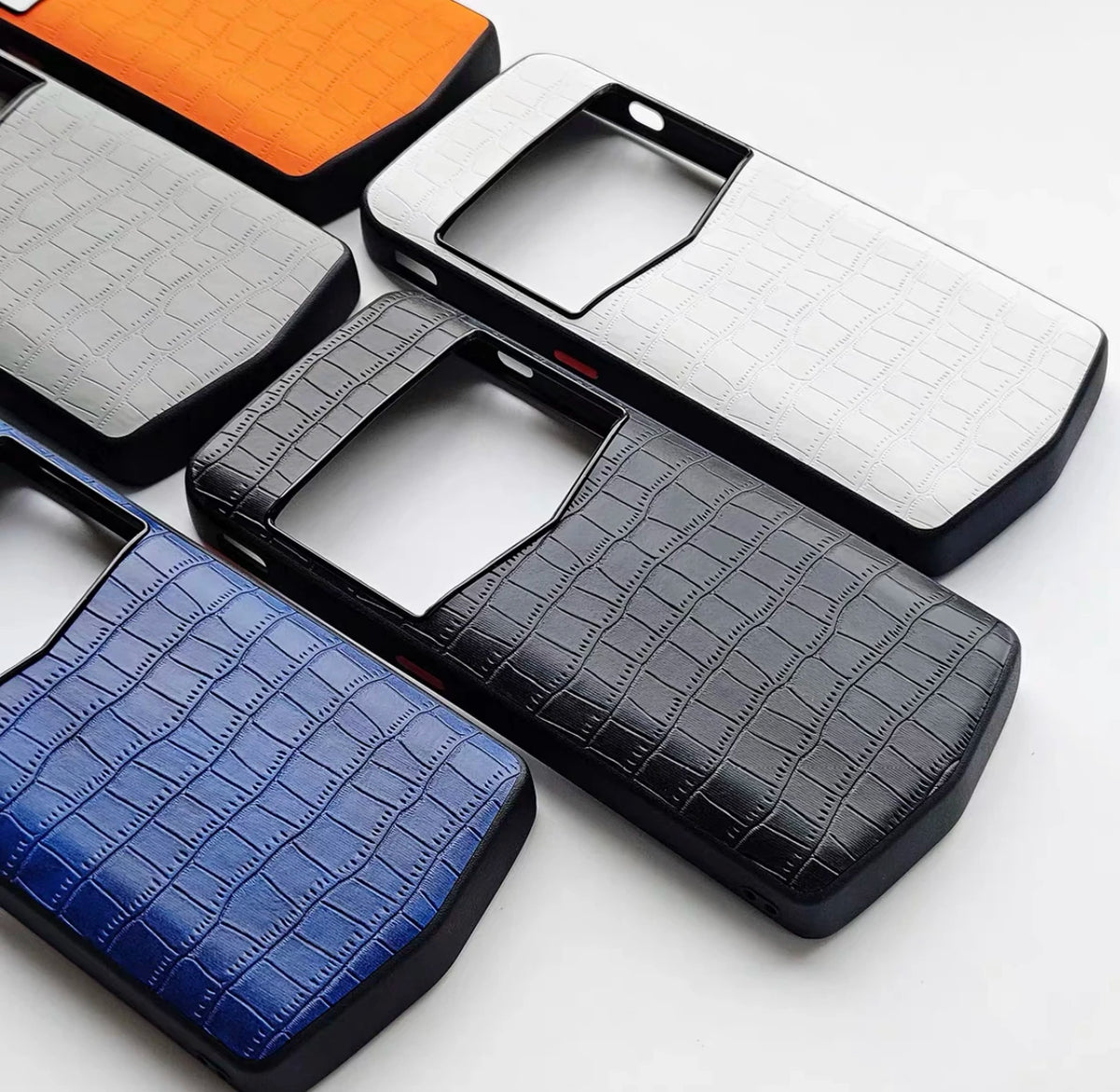 Coque VERTU Agent Q à bords souples – CLEVI Paris