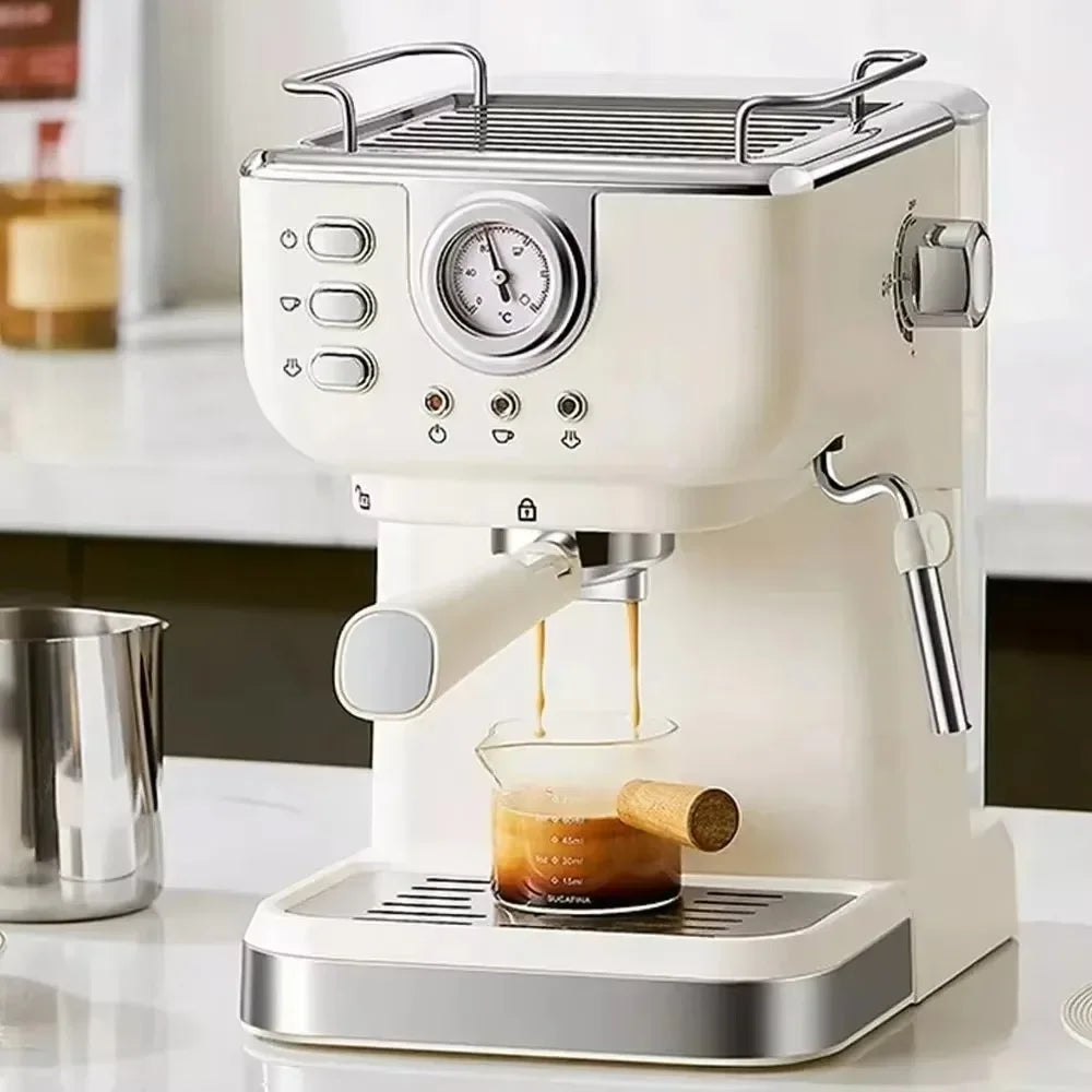 Machine à expresso compacte 1,5 L – CLEVI Paris