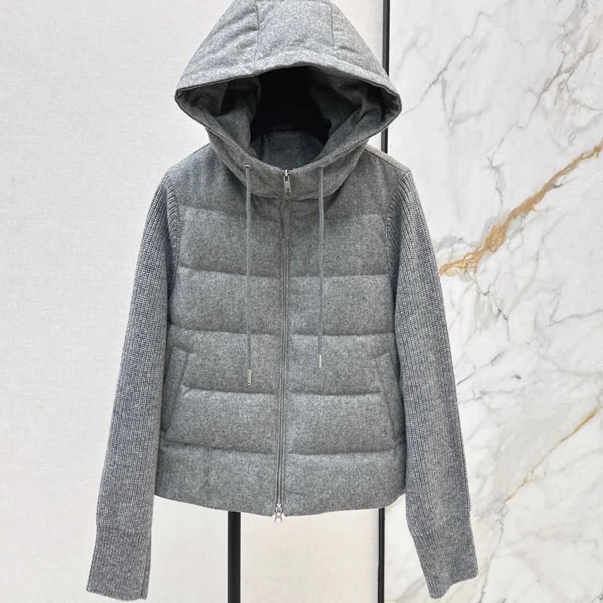 Veste femme à capuche et manches en maille – CLEVI Paris
