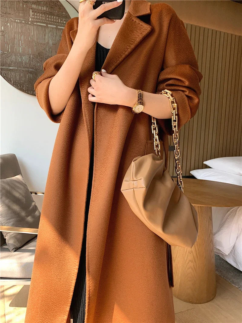 Manteau long femme en laine à ceinture – CLEVI Paris