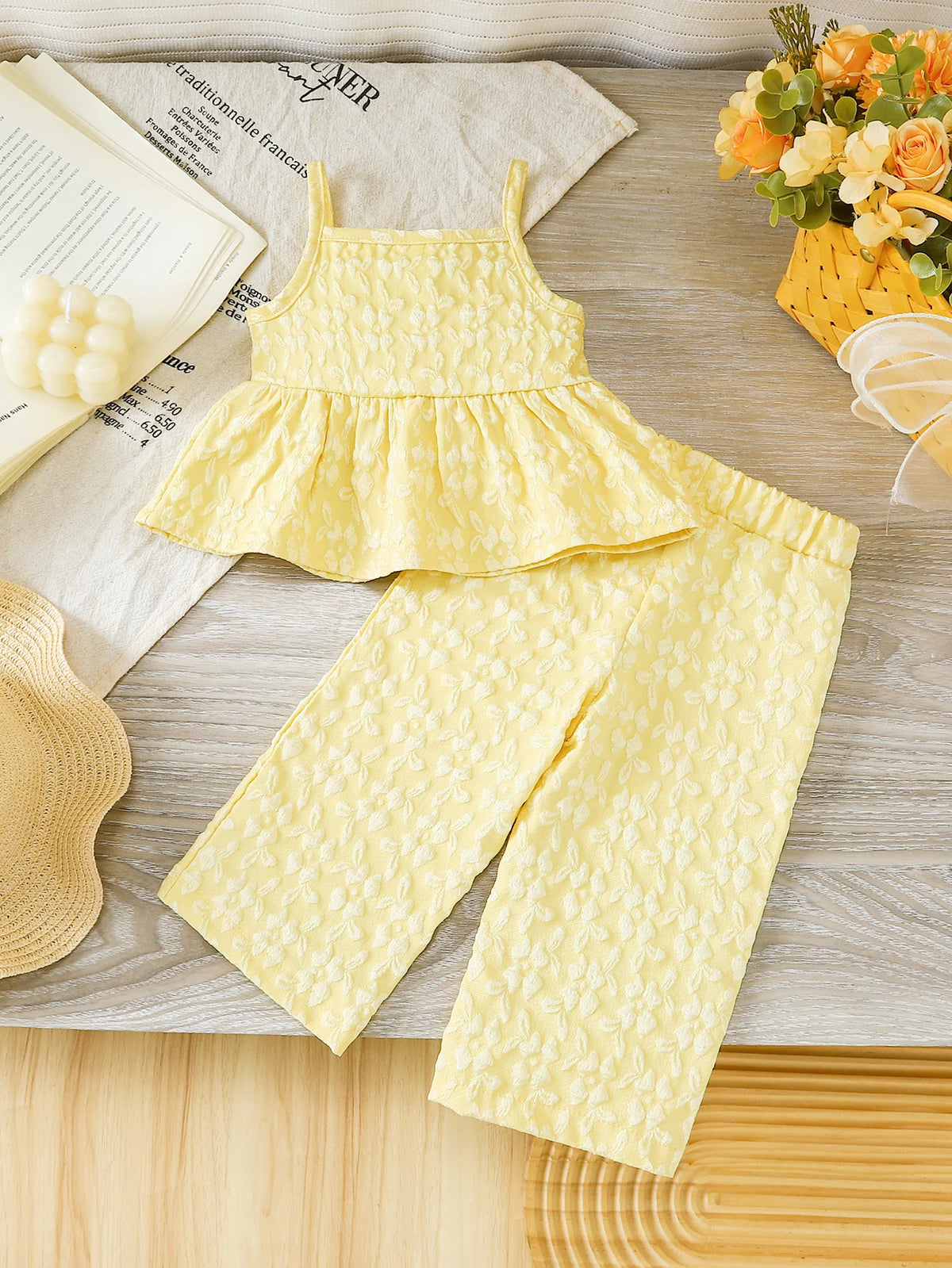 Ensemble bébé fille haut à volants et pantalon – CLEVI Paris