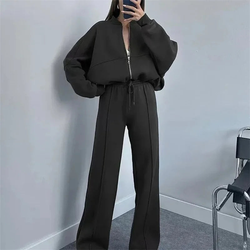 Ensemble femme haut zippé et pantalon – CLEVI Paris