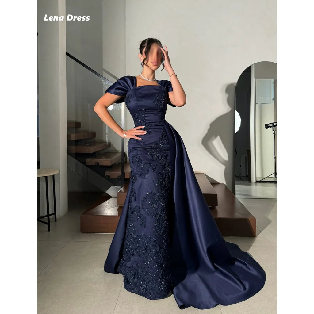 Robe de soirée sirène col carré dentelle – CLEVI Paris