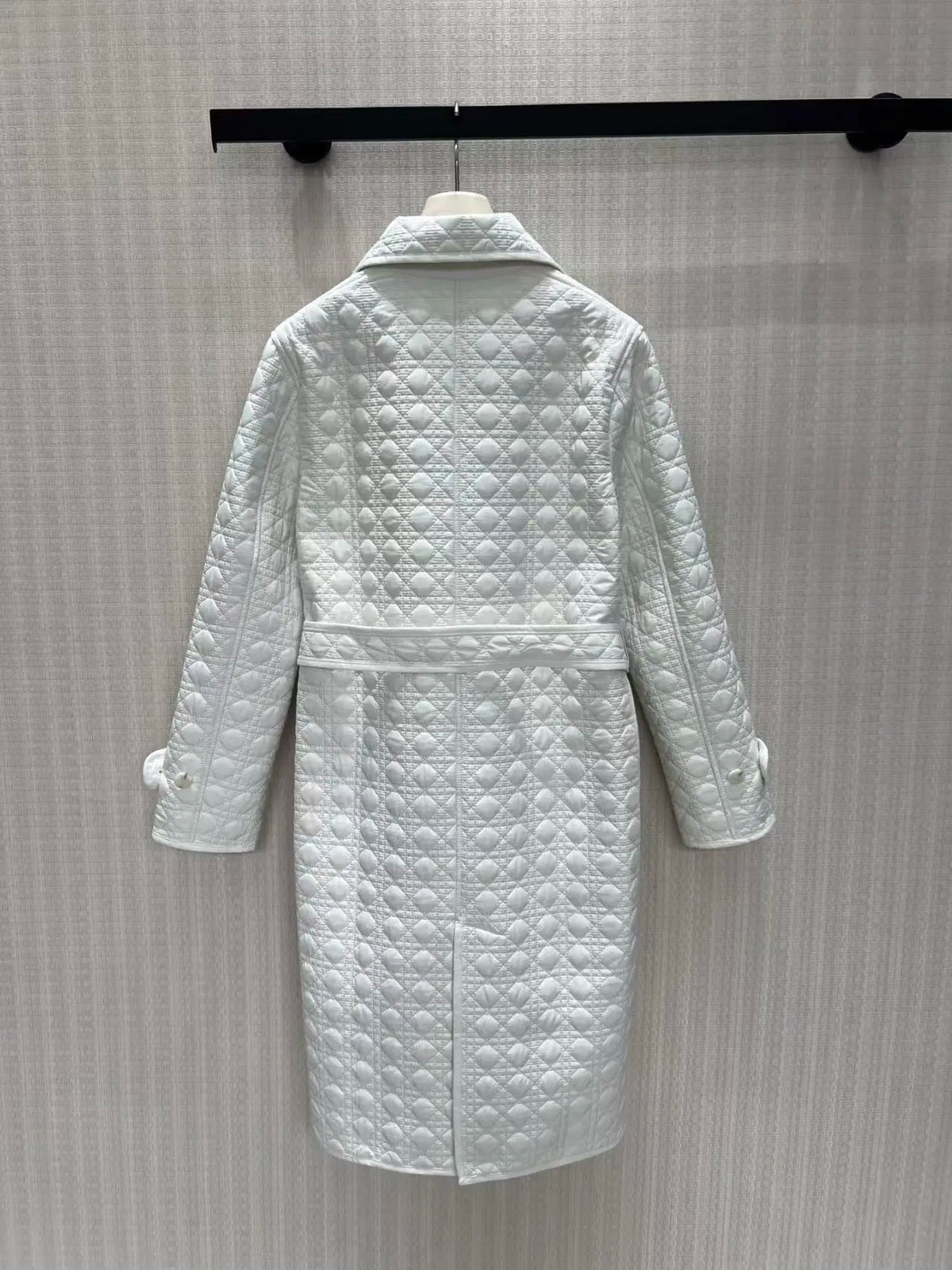 Veste longue matelassée femme à ceinture – CLEVI Paris