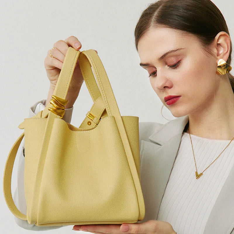 Sac bandoulière femme en cuir véritable – CLEVI Paris
