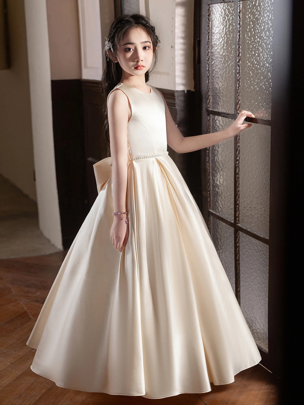 Robe cérémonie fille à grand nœud 5168 – CLEVI Paris