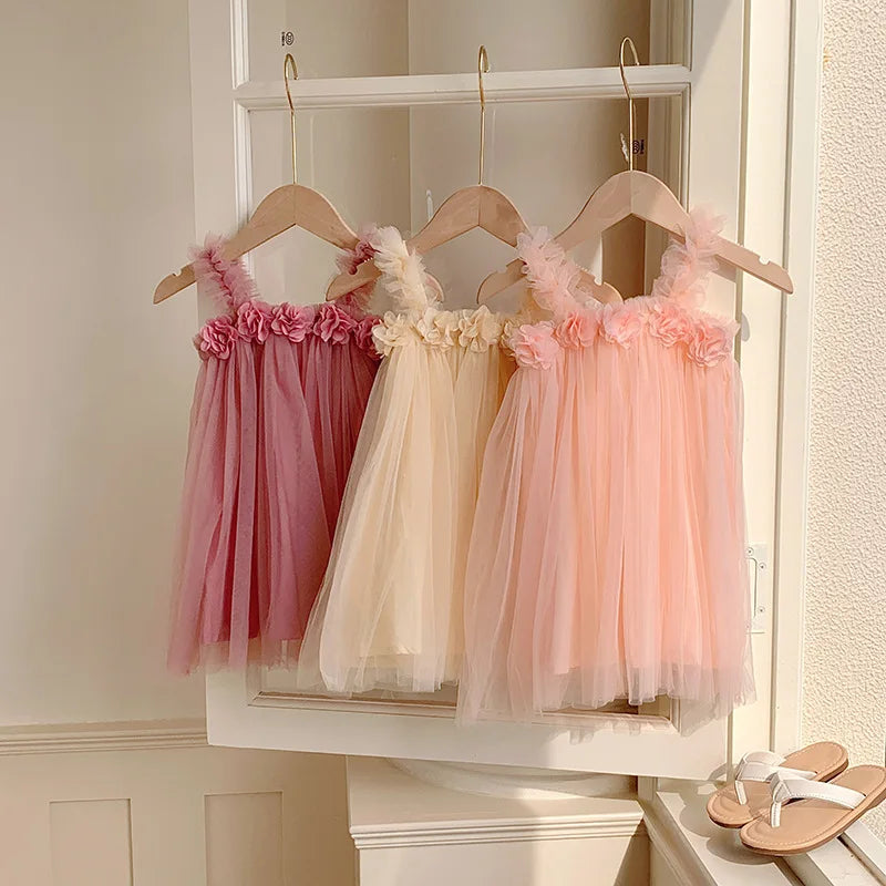 Robe fille en tulle à fleurs 3D – CLEVI Paris