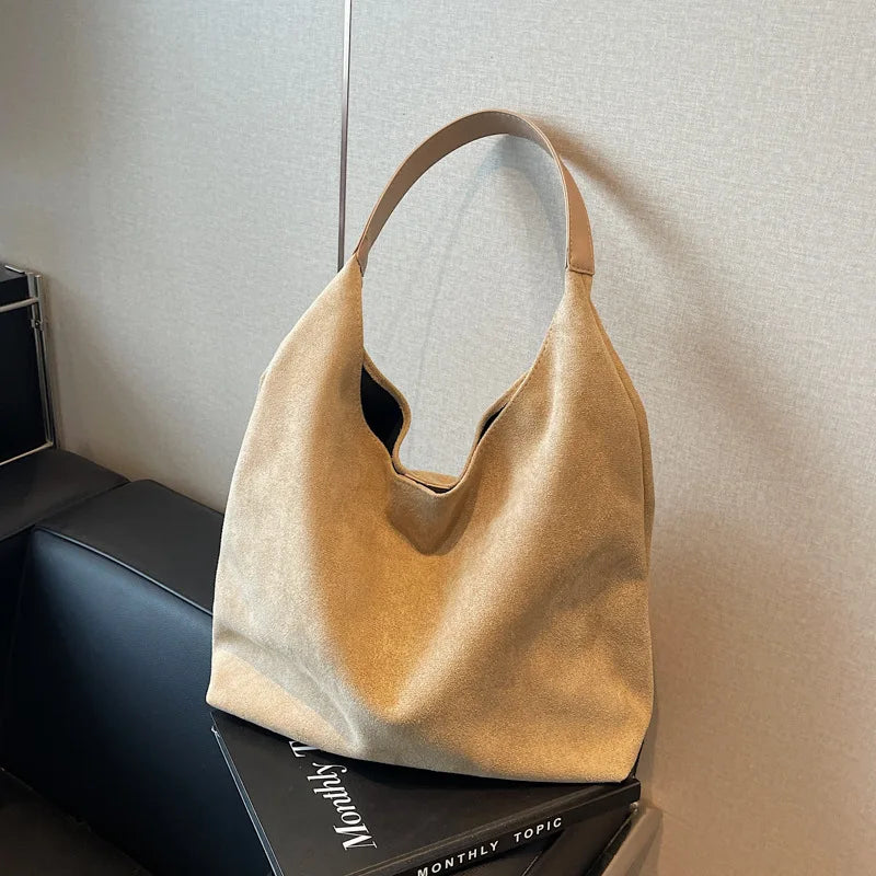 Cabas PU Matte Femme Grande Capacité Luxe Casual 2025 – CLEVI Paris