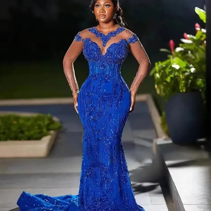 Robe de soirée sirène perlée col illusion – CLEVI Paris