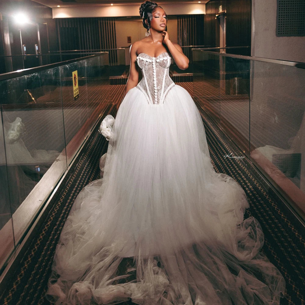 Robe de mariée trapèze en tulle – CLEVI Paris