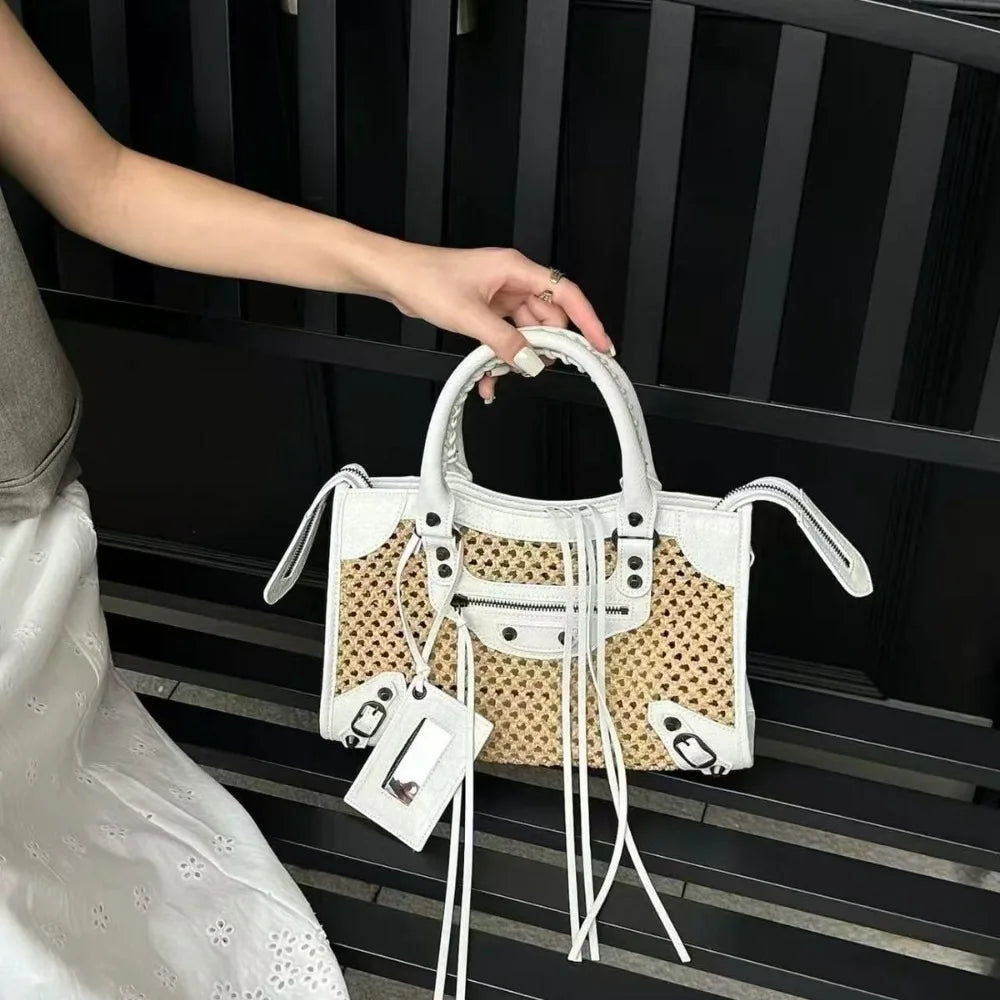 Sac Messenger Raphia Tressé Rivets & Franges Femme – CLEVI Paris