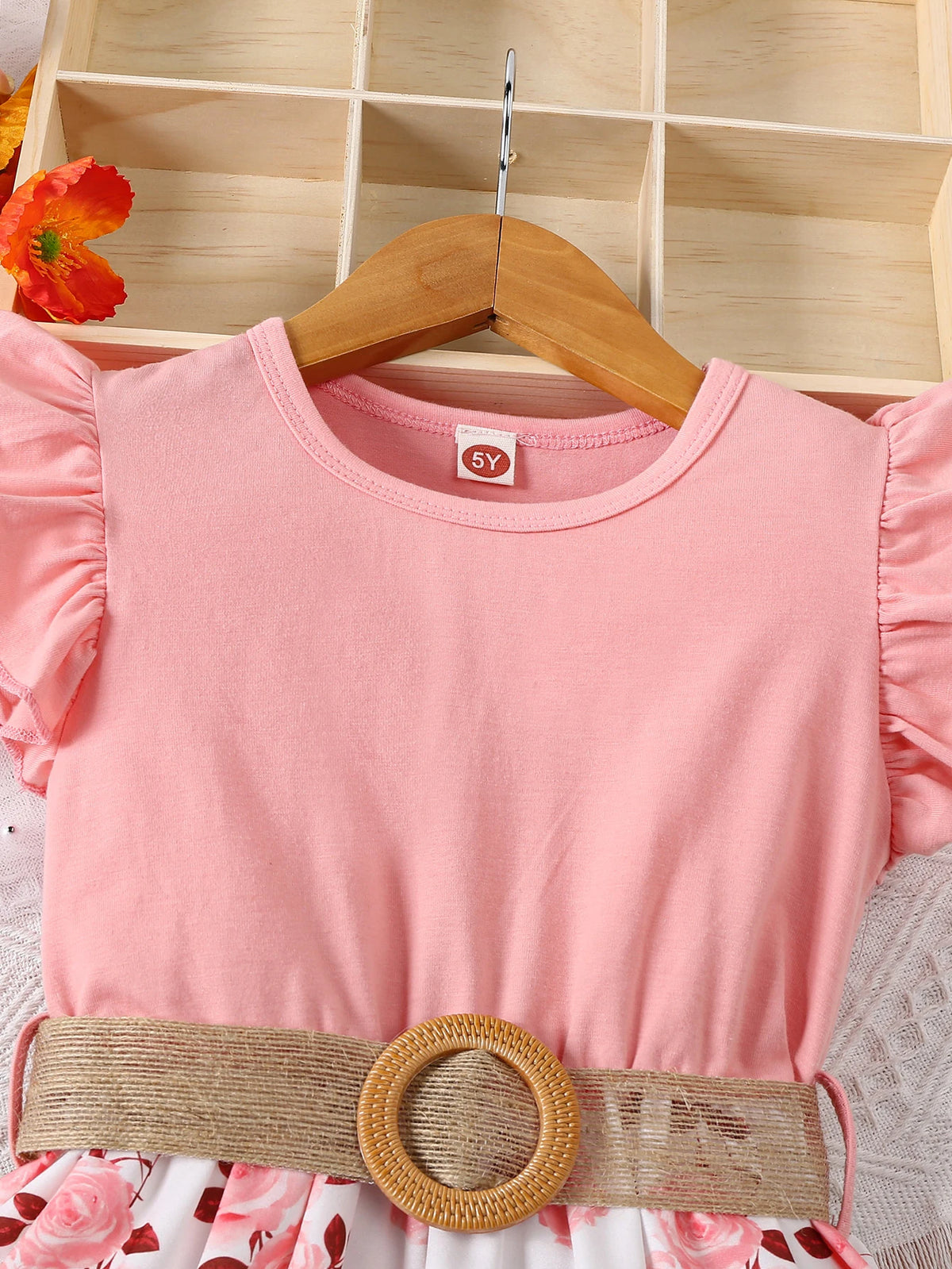 Robe fille fleurie rose avec ceinture – CLEVI Paris