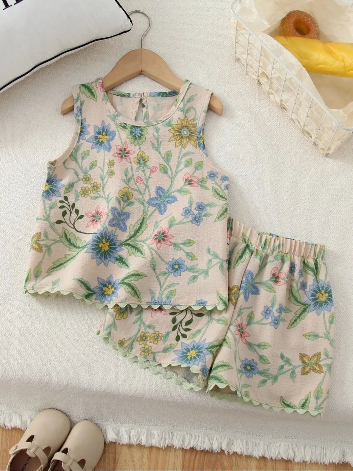 Ensemble fille fleuri haut et short dentelle – CLEVI Paris