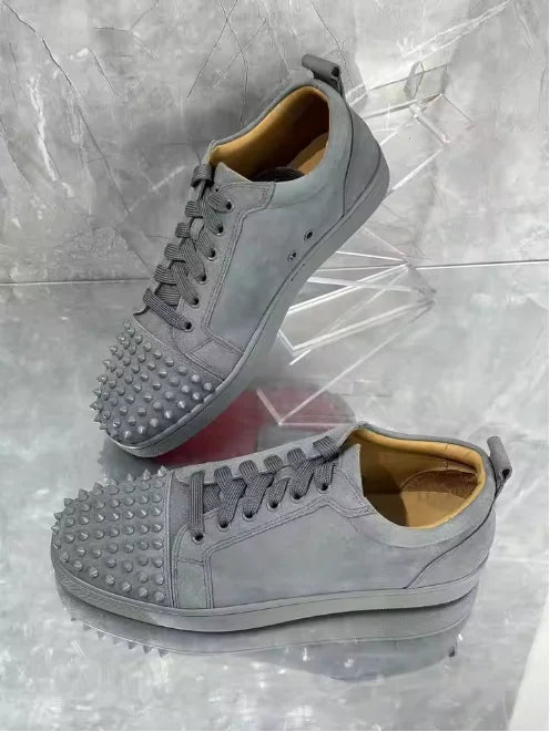 Sneakers Basses Cloutées Cuir Bout Rond Homme – CLEVI Paris