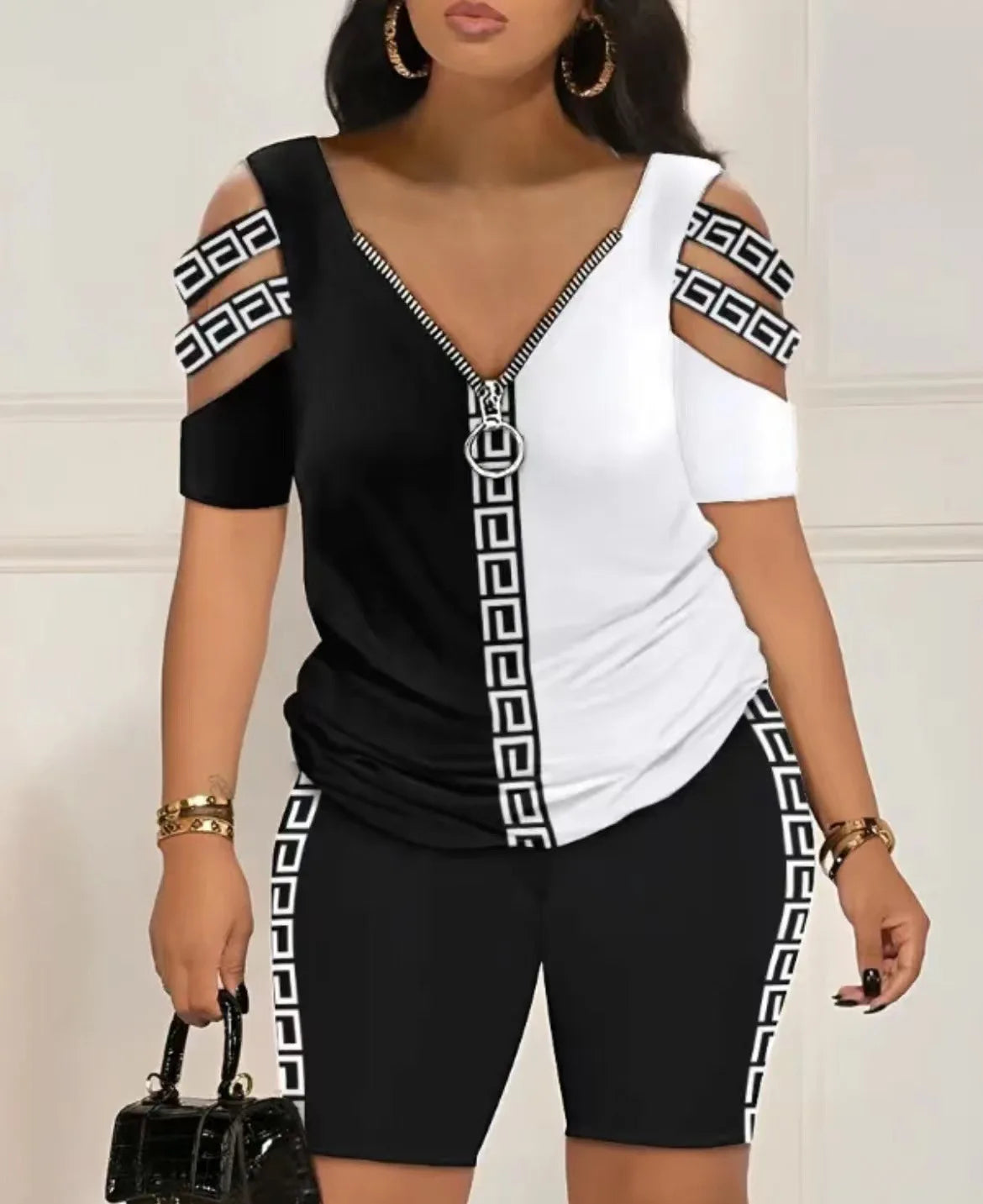 Ensemble 2 Pièces Femme T-Shirt Col V Imprimé Manches Courtes + Short Taille Élastique Casual High Street Été 6 Coloris – CLEVI Paris