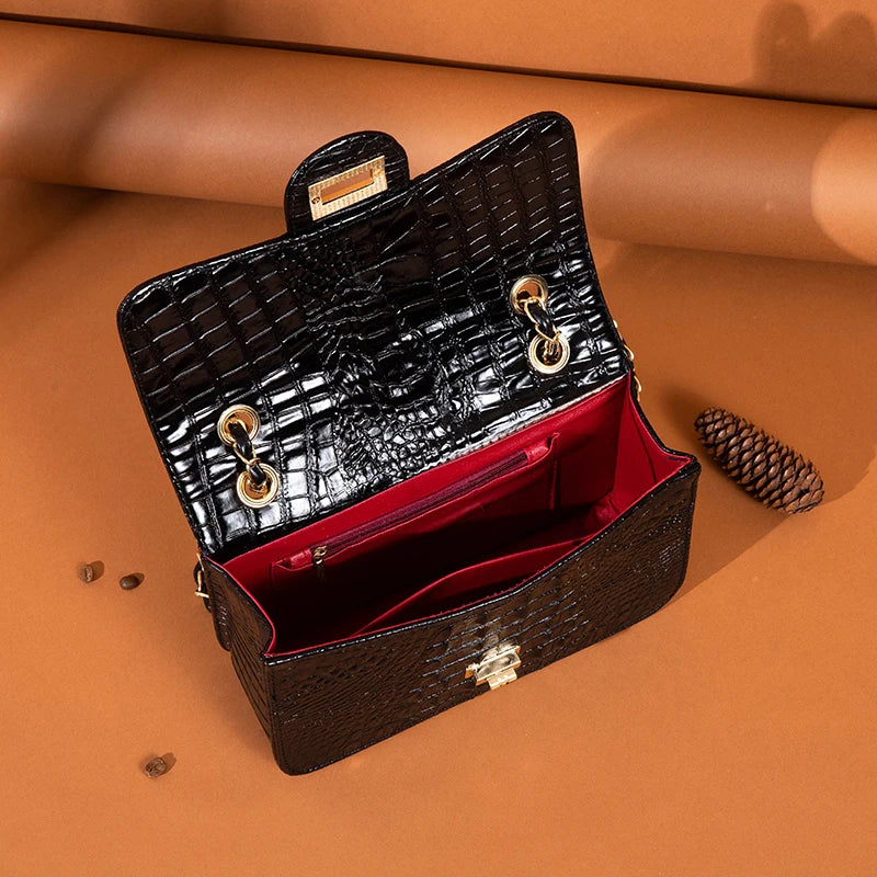 Sac Bandoulière Chaîne Motif Crocodile Vintage Femme 550g – CLEVI Paris
