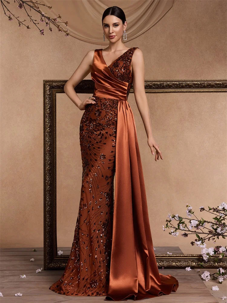Robe sirène à paillettes avec col V – CLEVI Paris