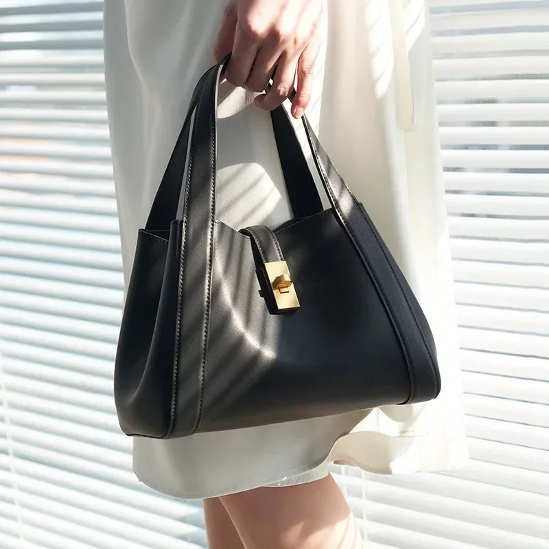 Sac seau femme en cuir de vache – CLEVI Paris