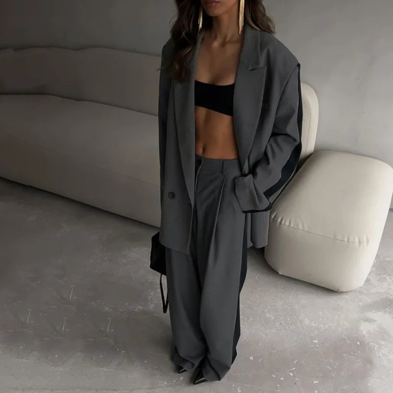 Ensemble gris femme blazer et pantalon large – CLEVI Paris