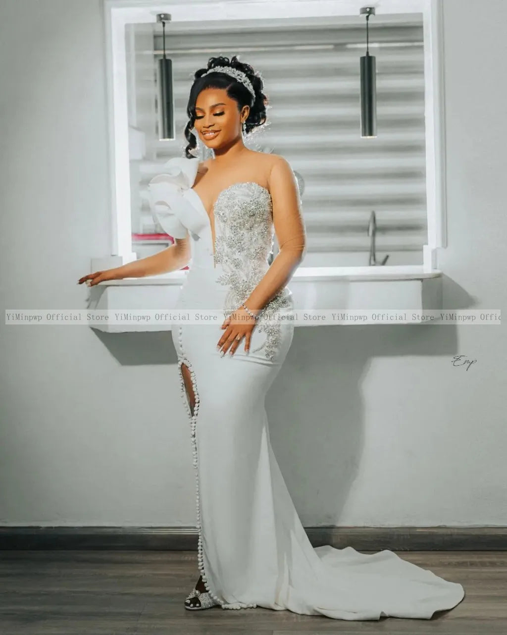 Robe de mariée sirène satinée – CLEVI Paris