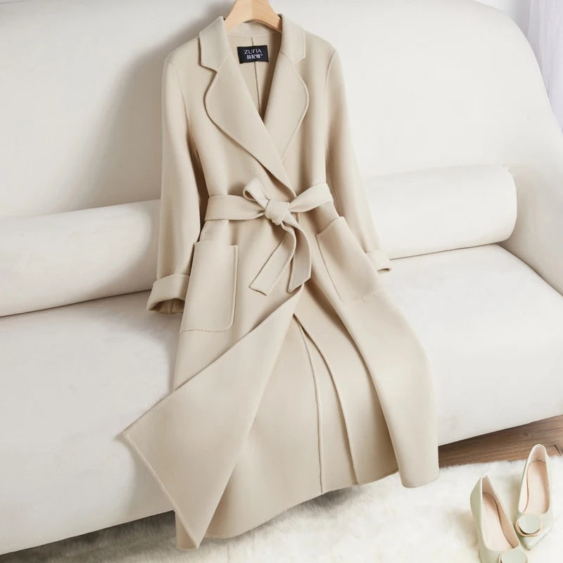 Manteau long femme ceinturé à revers – CLEVI Paris