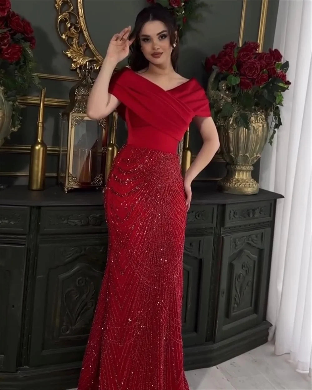 Robe de soirée sirène épaules dénudées – CLEVI Paris