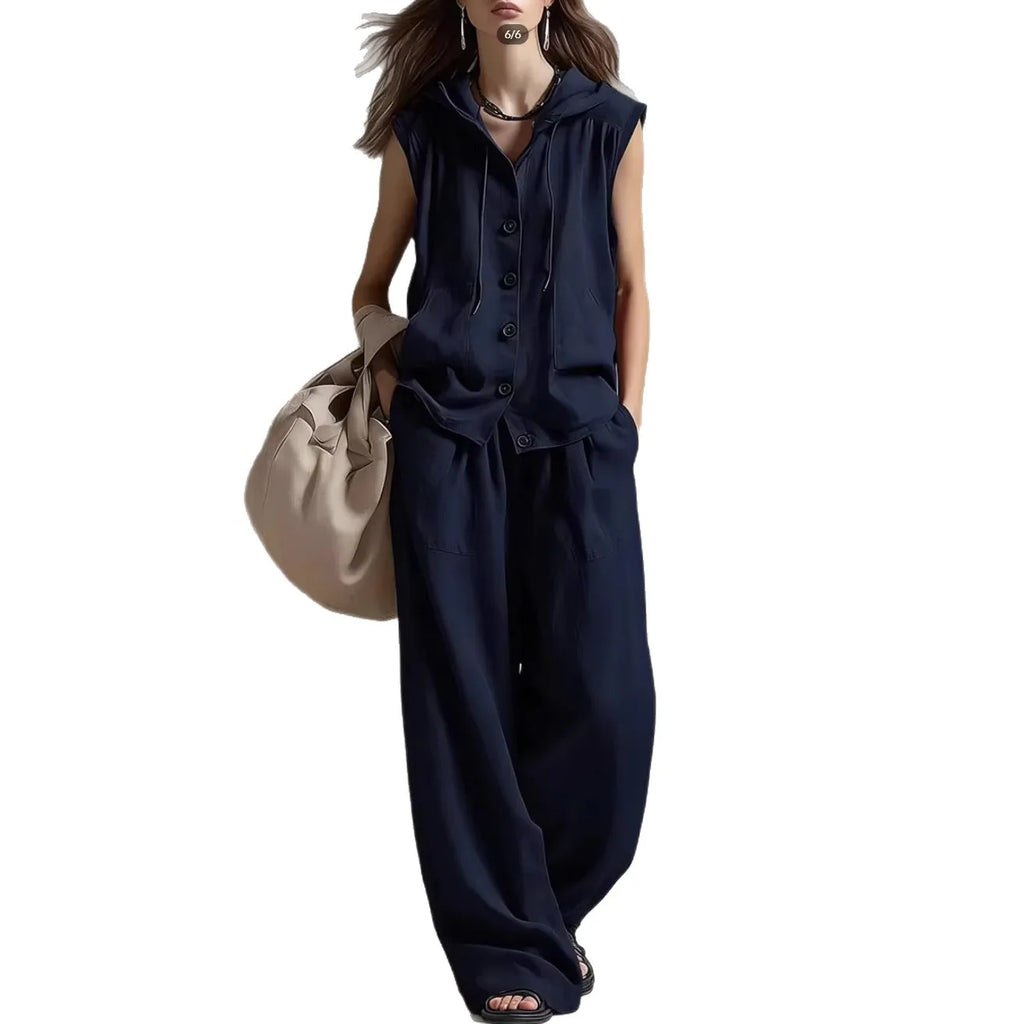 Ensemble femme haut à capuche et pantalon large – CLEVI Paris