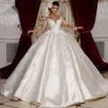 Robe de mariée princesse en dentelle brodée – CLEVI Paris