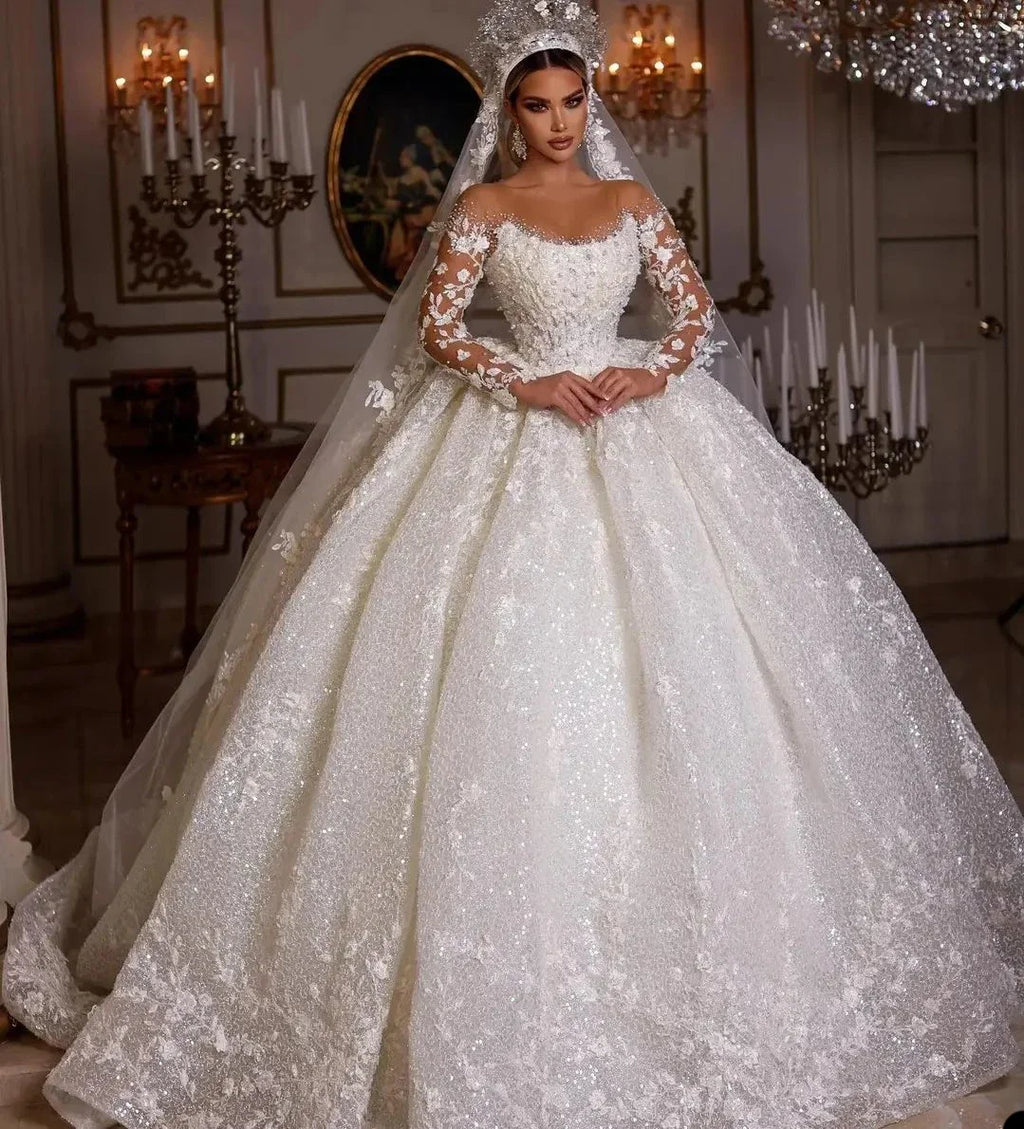 Robe de mariée en tulle et dentelle – CLEVI Paris