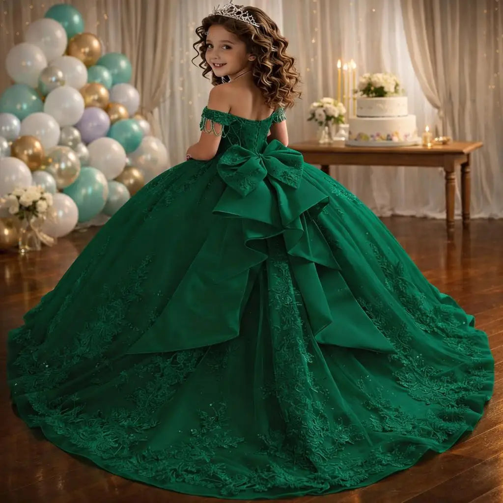 Robe de cérémonie fille en tulle à traîne – CLEVI Paris