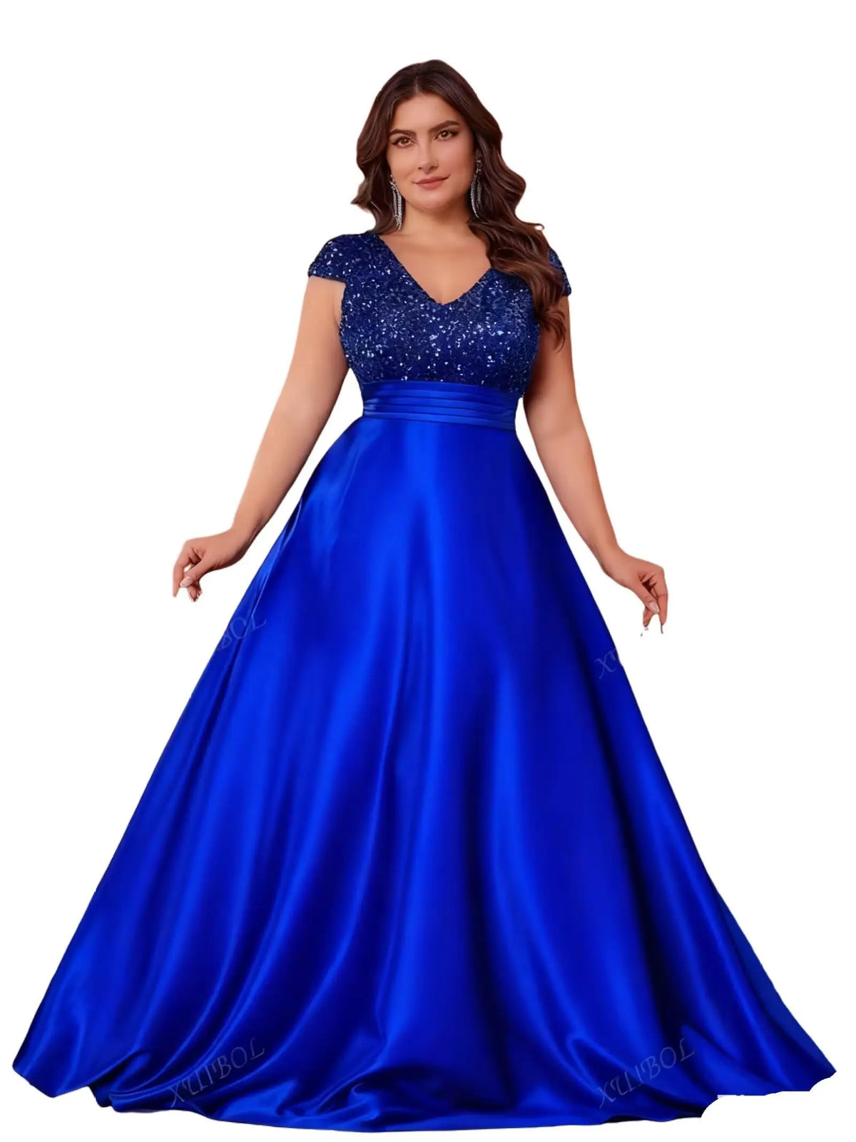 Robe longue satinée pailletée manches courtes – CLEVI Paris