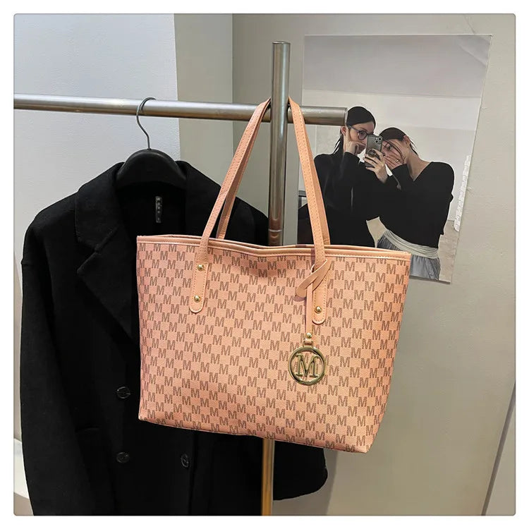 Sac épaule femme avec poche à rabat – CLEVI Paris