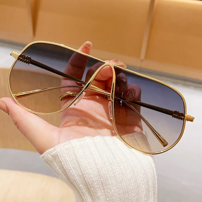 Lunettes de Soleil Grande Monture Grenouille Rétro Métal Femme – CLEVI Paris