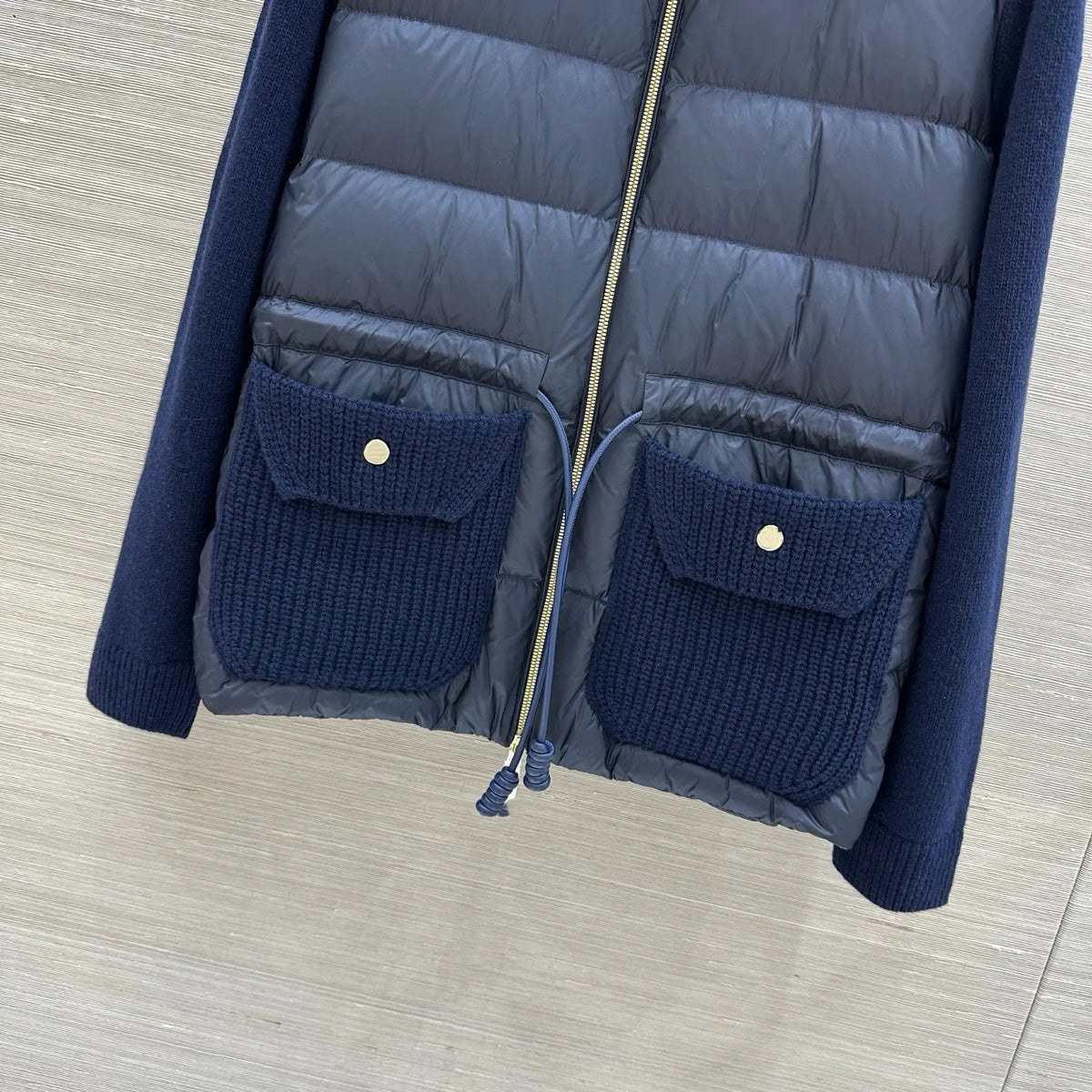 Veste femme en maille et duvet zippée – CLEVI Paris