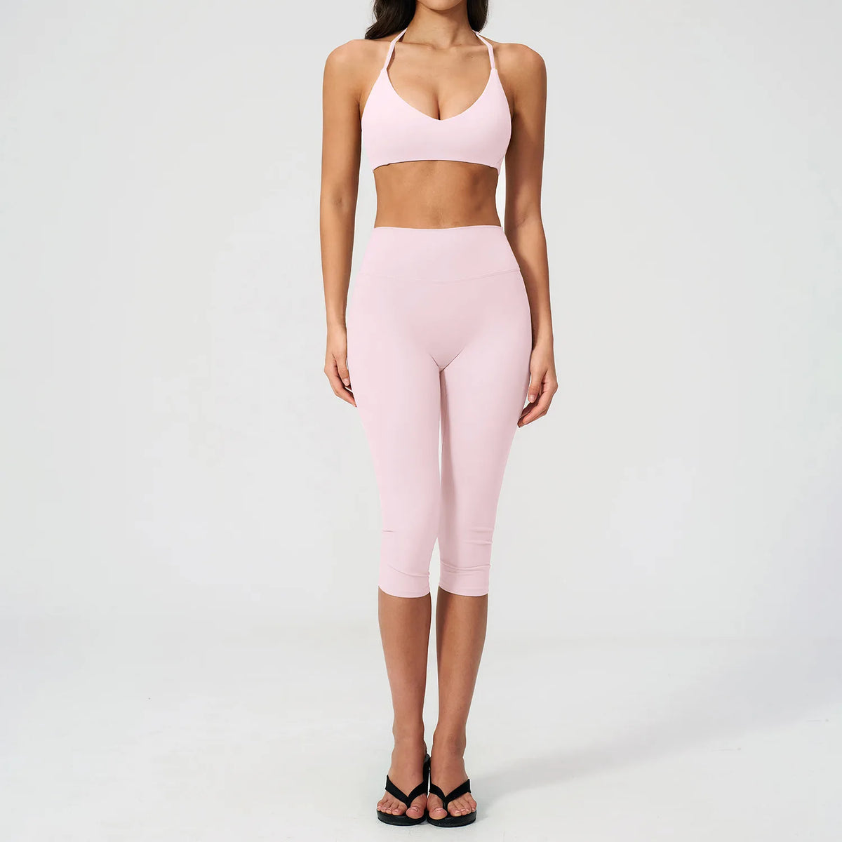 Ensemble yoga femme brassière et legging capri – CLEVI Paris