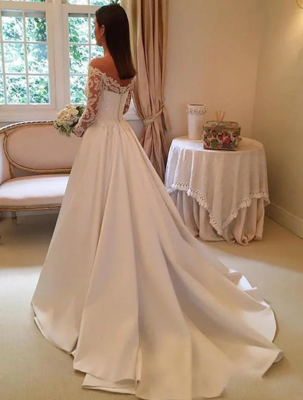 Robe de mariée trapèze en satin – CLEVI Paris