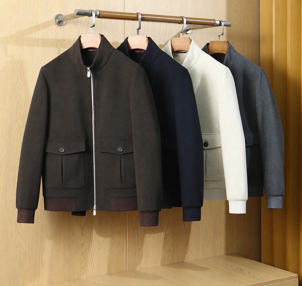Blouson homme zippé à col montant et poches – CLEVI Paris