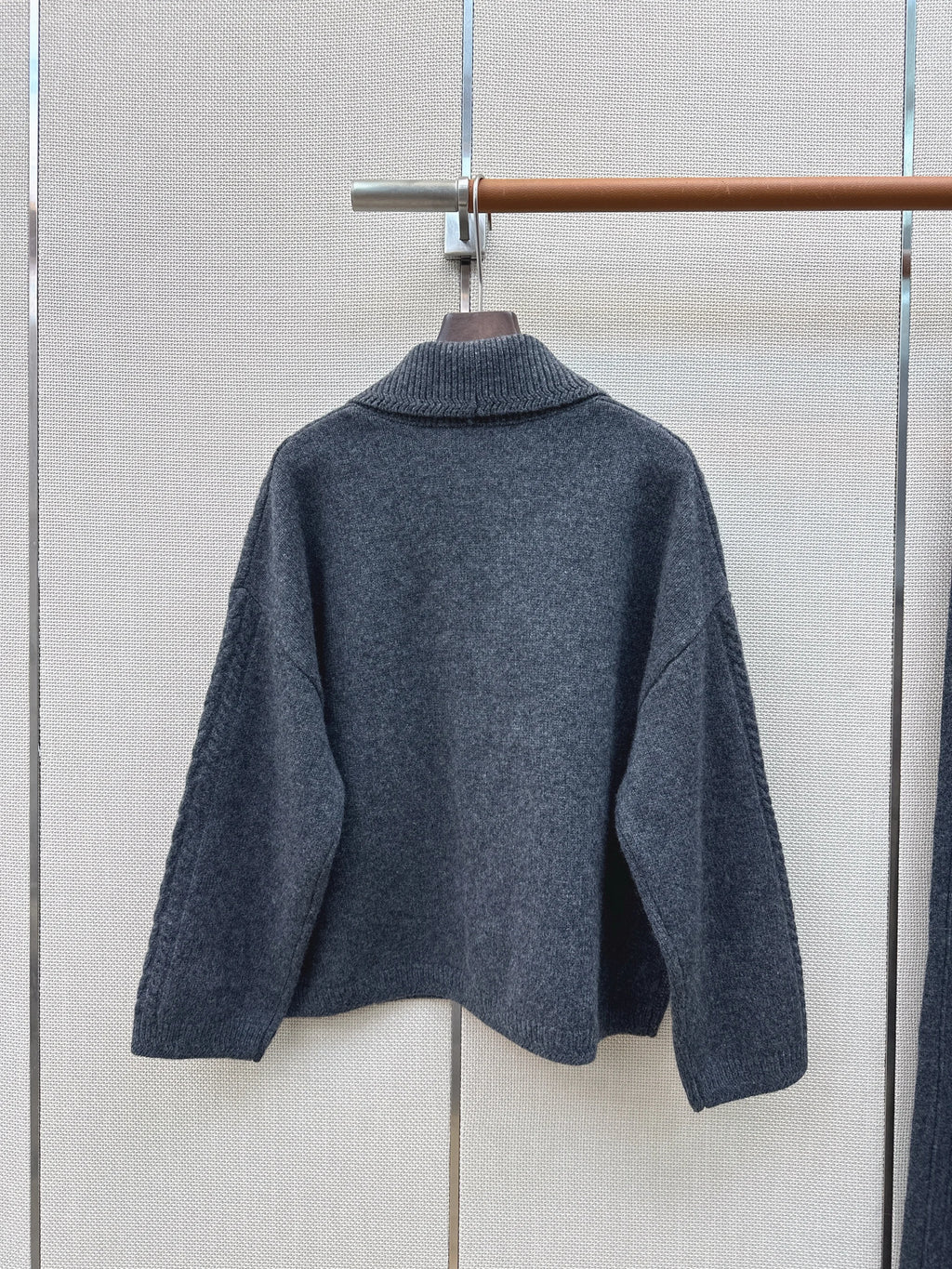 Ensemble cardigan torsadé et pantalon femme – CLEVI Paris