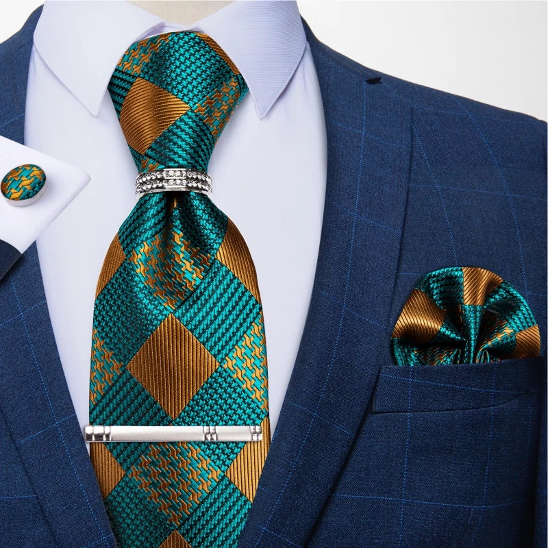 Ensemble cravate et pochette homme à carreaux – CLEVI Paris